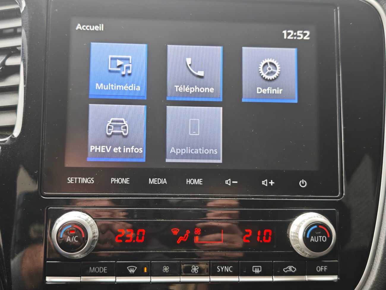 Mandataire MITSUBISHI OUTLANDER PHEV 2.4l PHEV Twin Motor 4WD Business