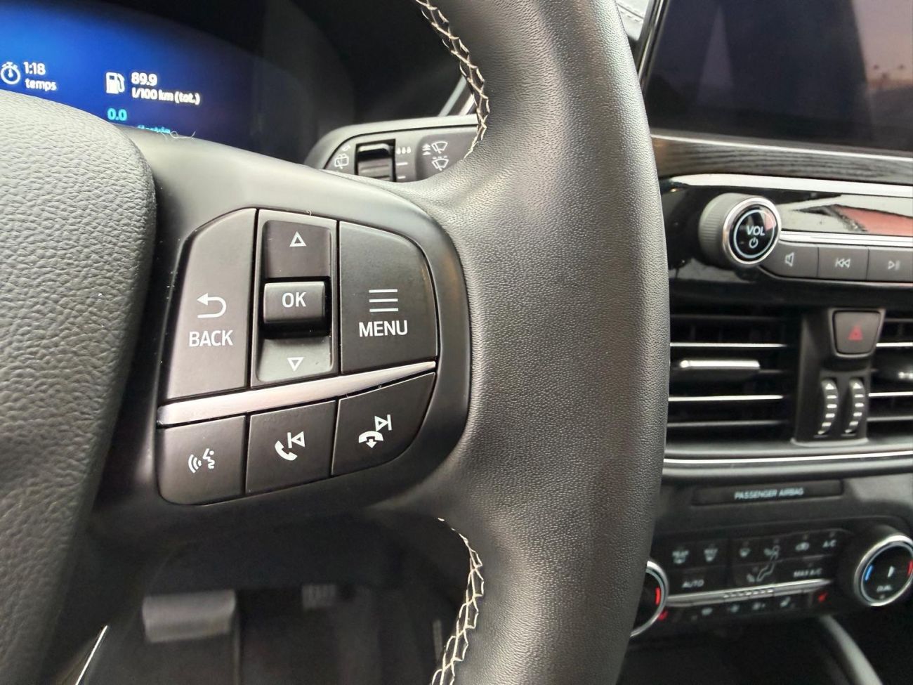 Mandataire Ford KUGA 2.5 Duratec 190 ch FlexiFuel FHEV E85 Powershift Vignale
