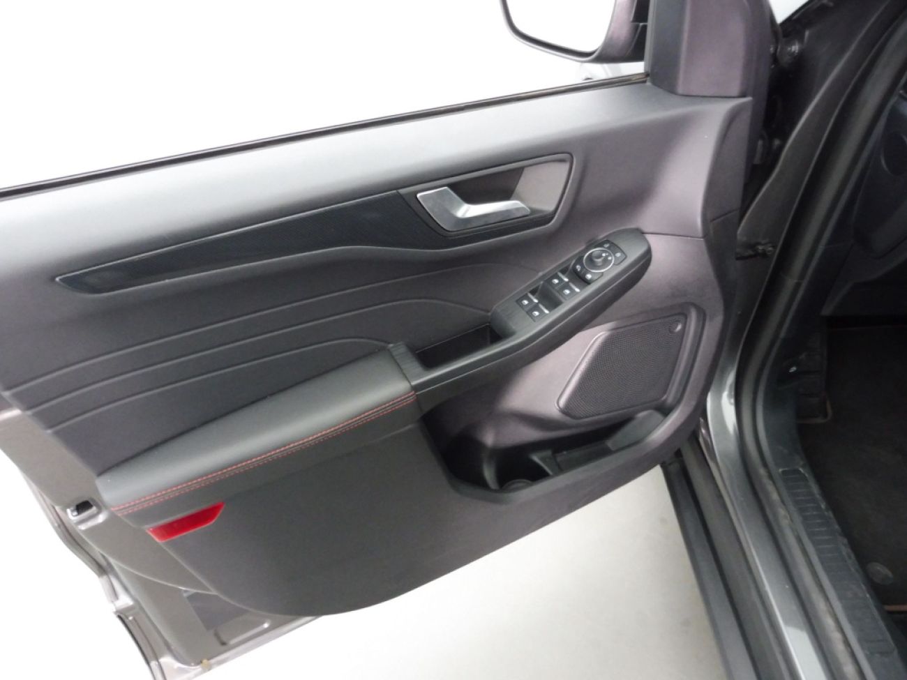 Mandataire Ford KUGA 2.0 TDCI 120CH ST-LINE POWERSHIFT