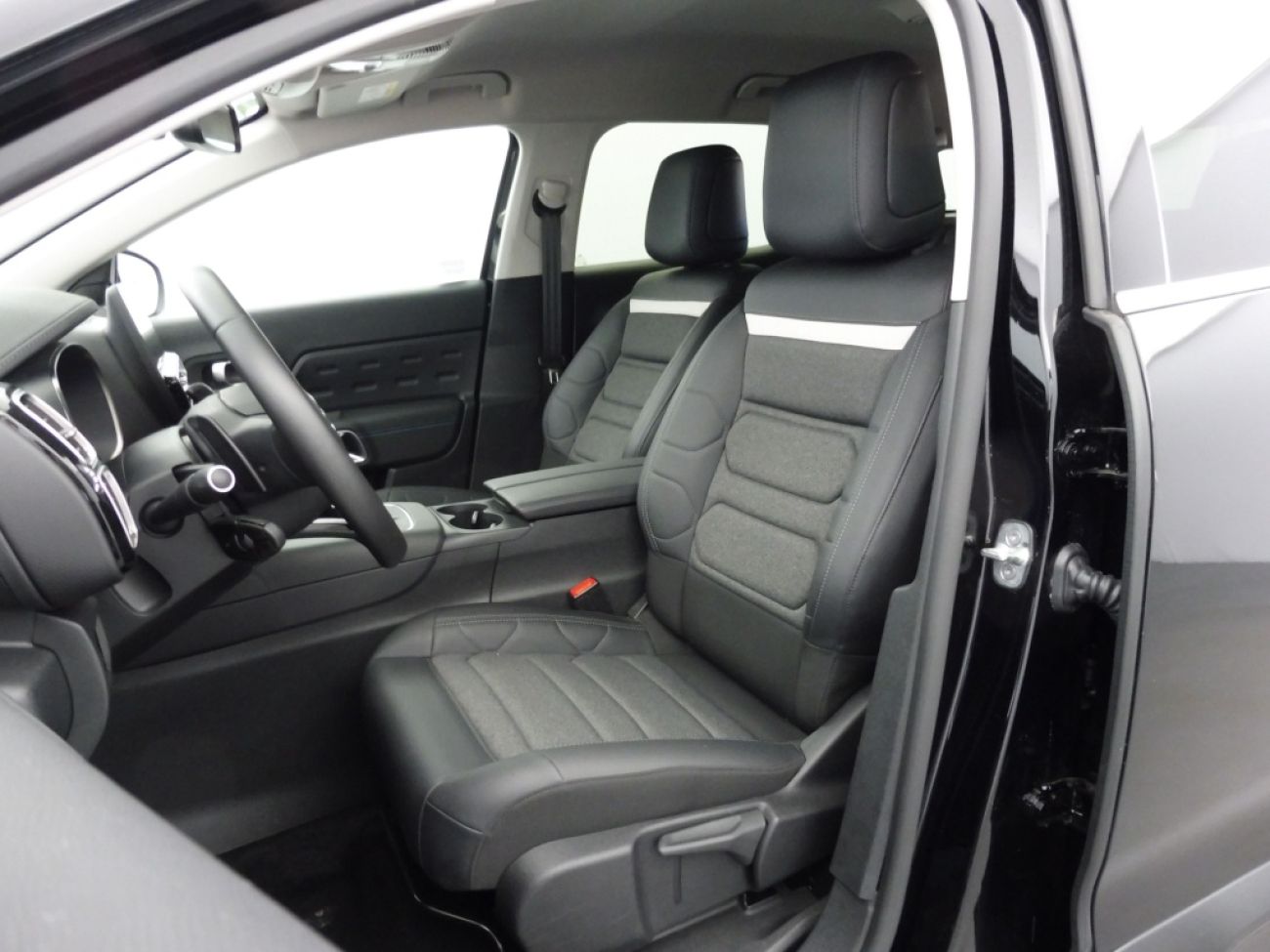 Mandataire Citroën C5 Aircross 1.5 BLUEHDI 130CH PLUS BOITE AUTOMATIQUE