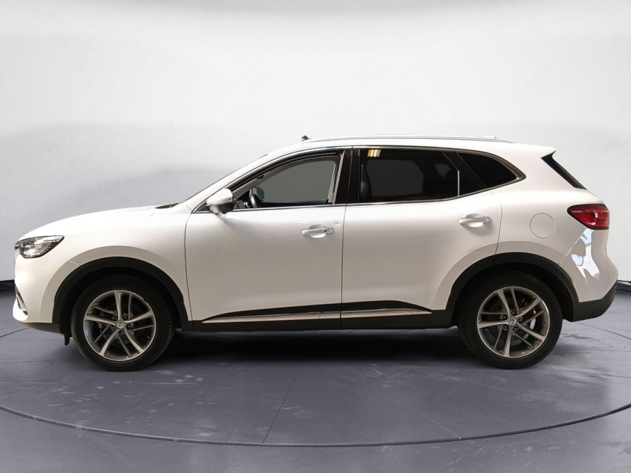 Mandataire MG HS 1.5 T-GDI 162 AT luxury