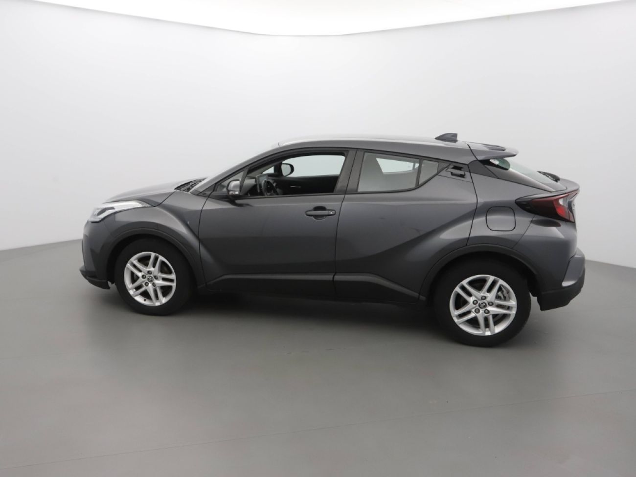 Mandataire TOYOTA C-HR 1.8 E-CVT 125Hcomfort