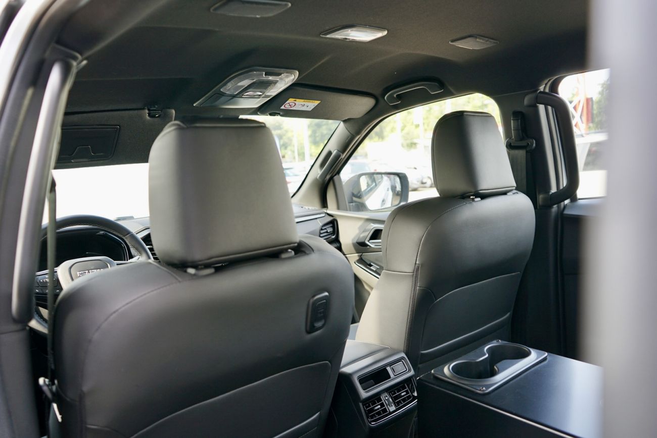 Mandataire ISUZU D-MAX CREW N60 NITRO SPORT 4X4 A/T 4 PLACES / PAS DE MALUS ECOLOGIQUE