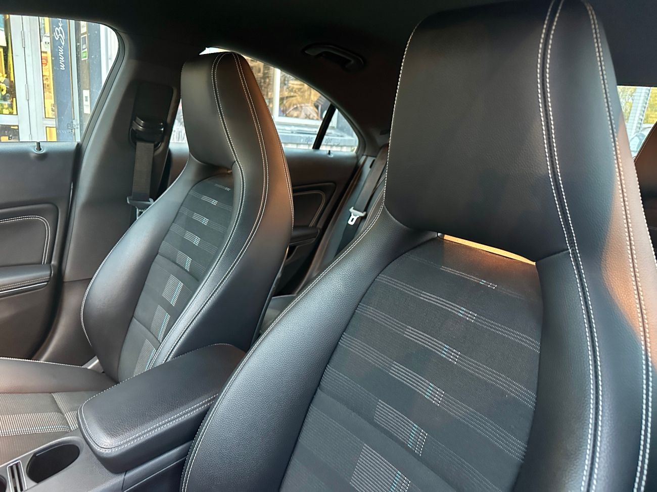 Mandataire MERCEDES CLA 200 d 7G-DCT Sensation