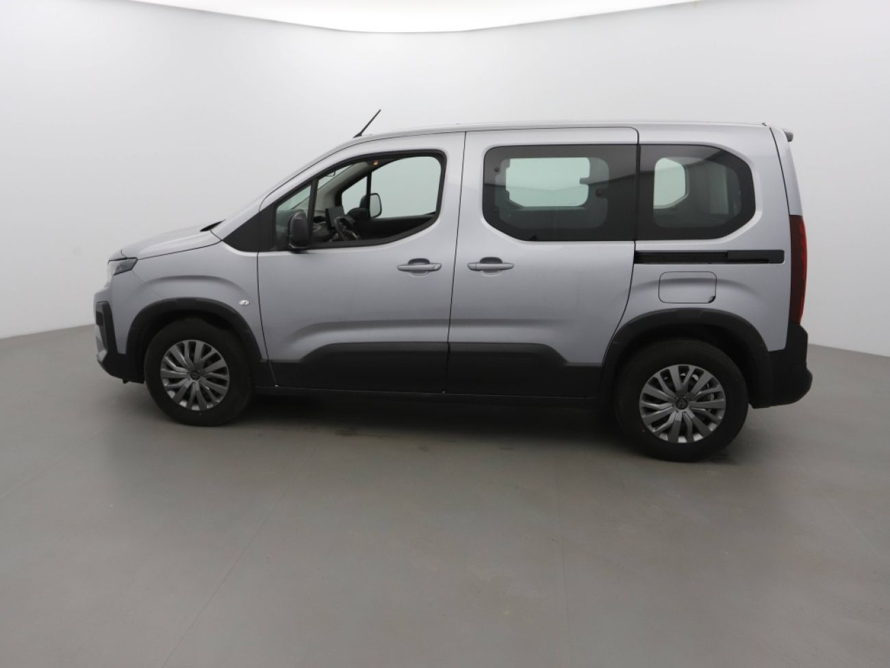 Mandataire PEUGEOT RIFTER TAILLE M - 1.5 BLUEHDI 100CH S&S ALLURE 5 PLACES