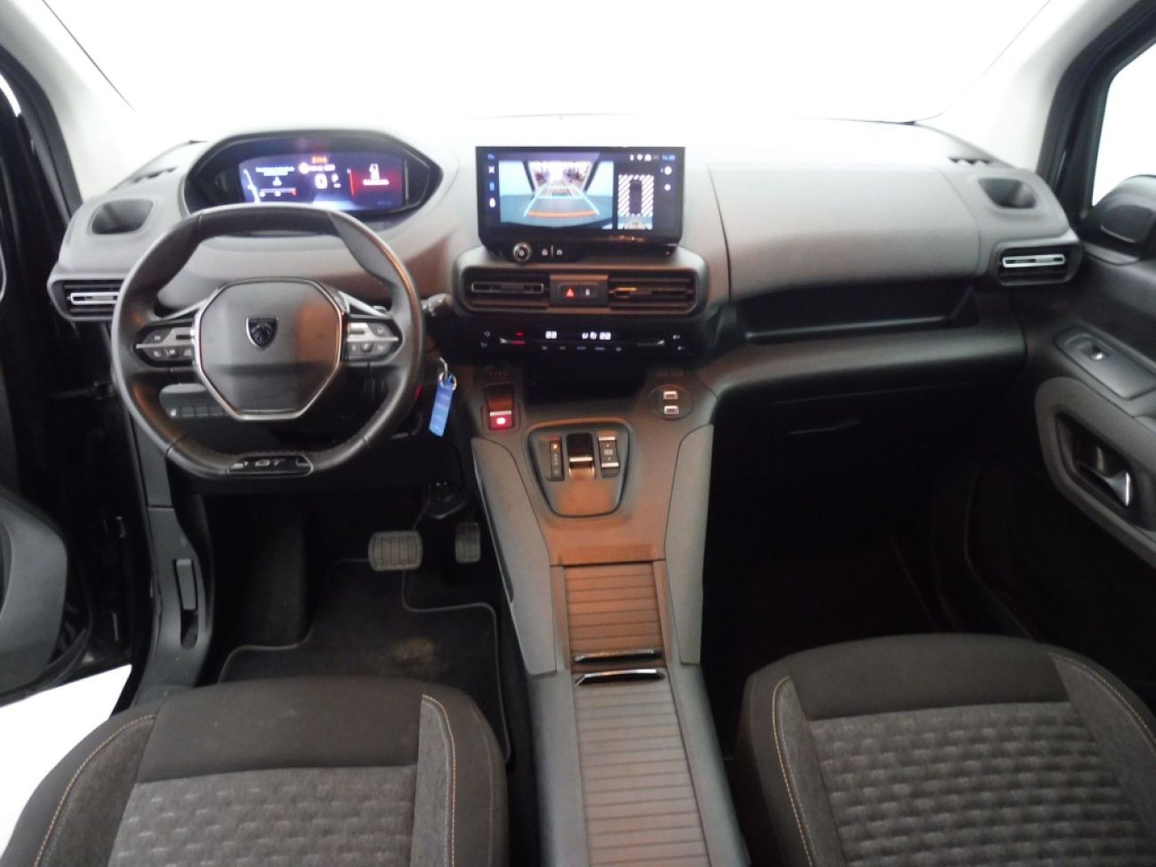 Mandataire PEUGEOT Rifter TAILLE XL - 1.5 BLUEHDI 130CH S&S GT EAT8 7 PLACES